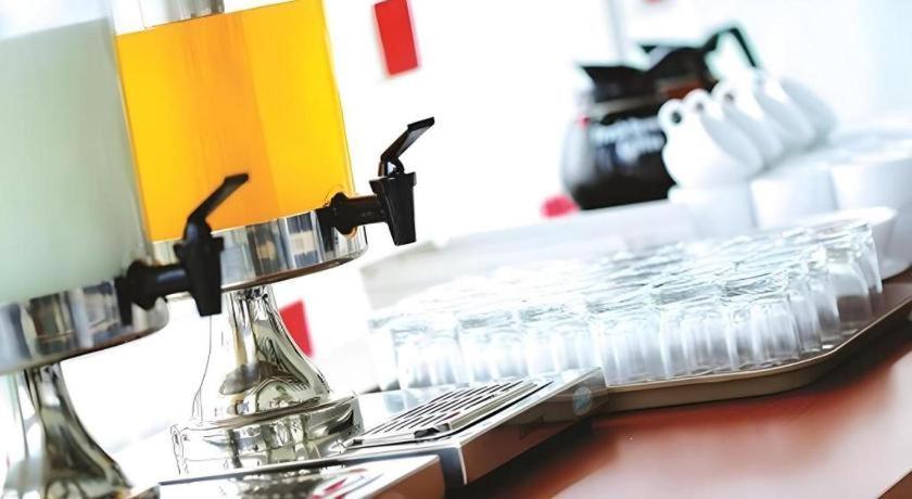 Amaris Hotel La Codefin Kemang Dżakarta Zewnętrze zdjęcie