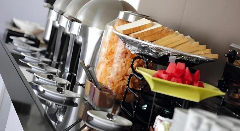 Amaris Hotel La Codefin Kemang Dżakarta Zewnętrze zdjęcie