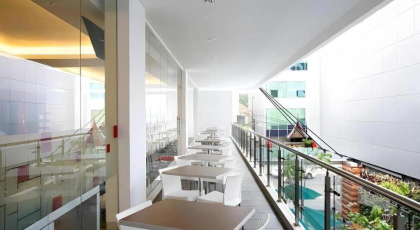 Amaris Hotel La Codefin Kemang Dżakarta Zewnętrze zdjęcie
